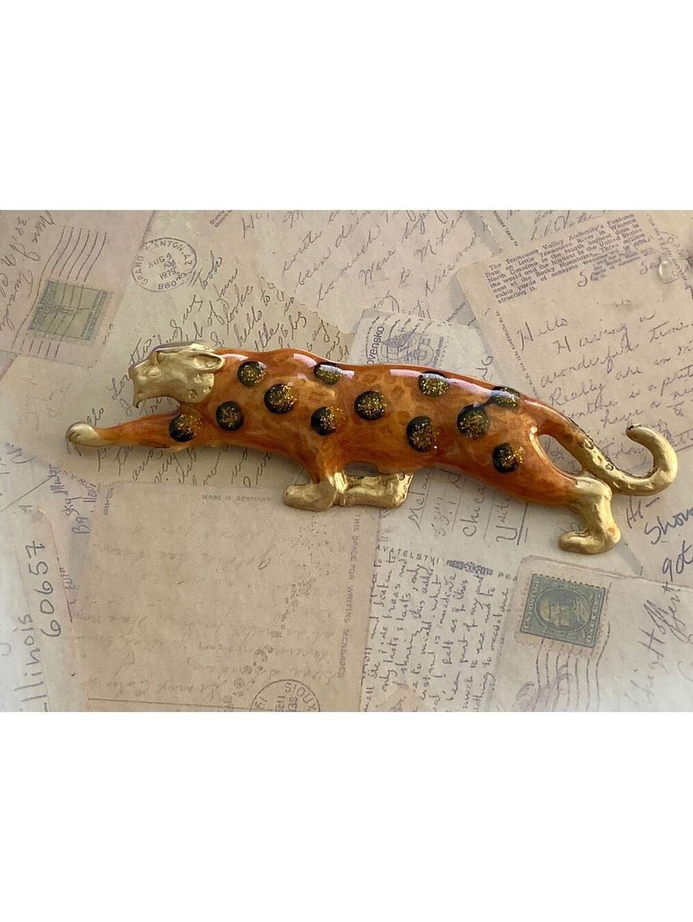 Vintage Whimsical Enamel Spotted Cat Brooch Pin - Fun Animal Jewelry
